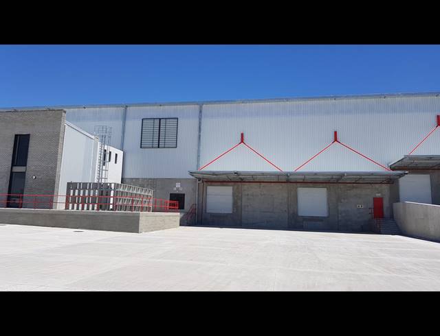 4,165M² WAREHOUSE TO LET IN BELLVILLE SOUTH INDUSTRIA